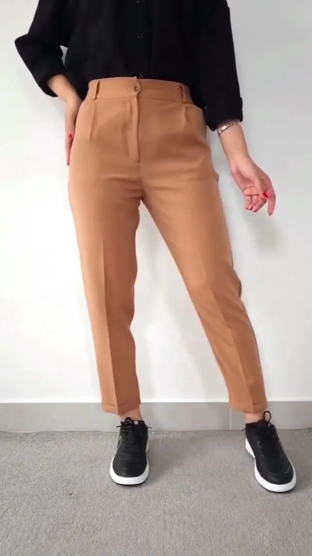 STRAIGHT PANTS